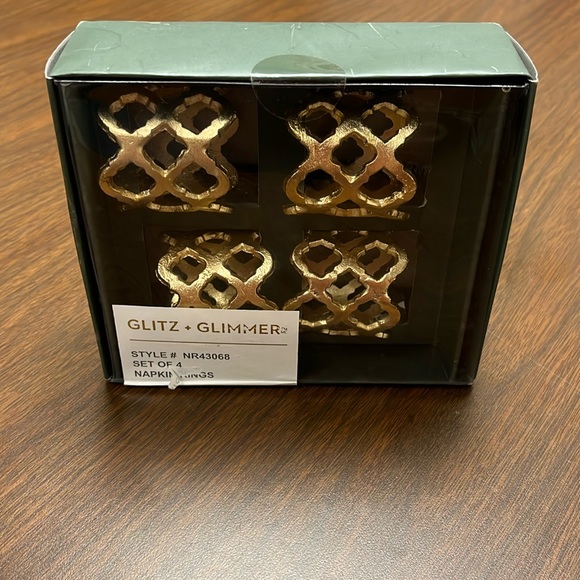 Glitz & Glimmer set of 4 napkin rings, NWOT - Picture 1 of 6